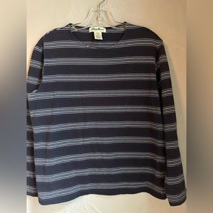 Eddie Bauer. Women’s shirt size small petite